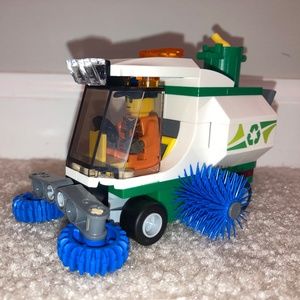 Lego Street Sweeper - 60249 retired